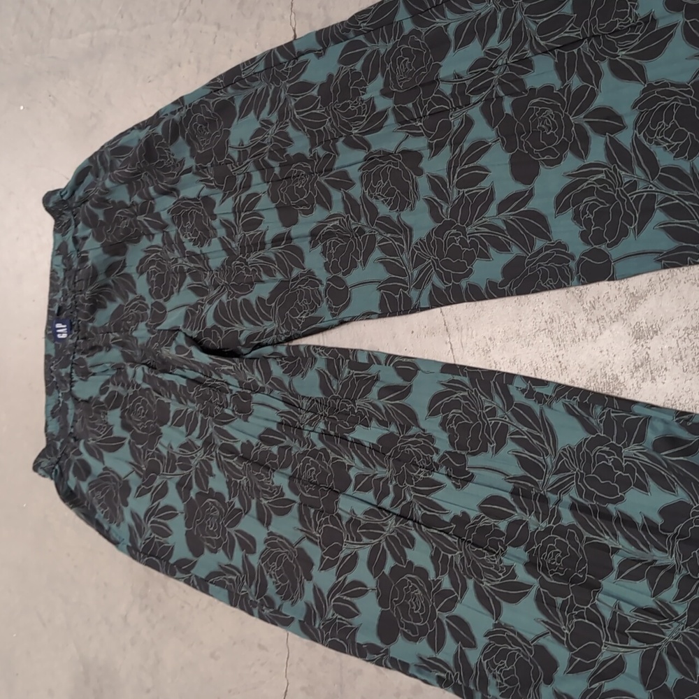 Crinkle Texture Green And Black Floral Print Satin Pants, Large